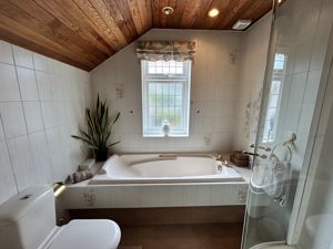 Photo 33- click for photo gallery